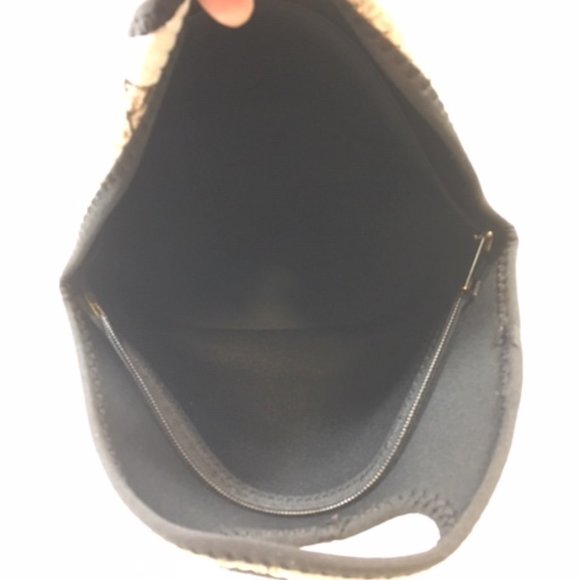 Tyrannosaurus Rex Skeleton Next to Stone Wall Neoprene Lunch Bag 12x6.5x10.5 - Picture 6 of 16